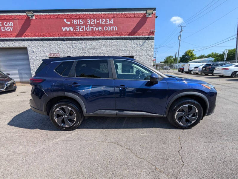 2024 Nissan Rogue SV