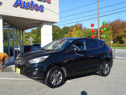 2015 Hyundai Tucson for sale at KING RICHARDS AUTO CENTER in East Providence RI