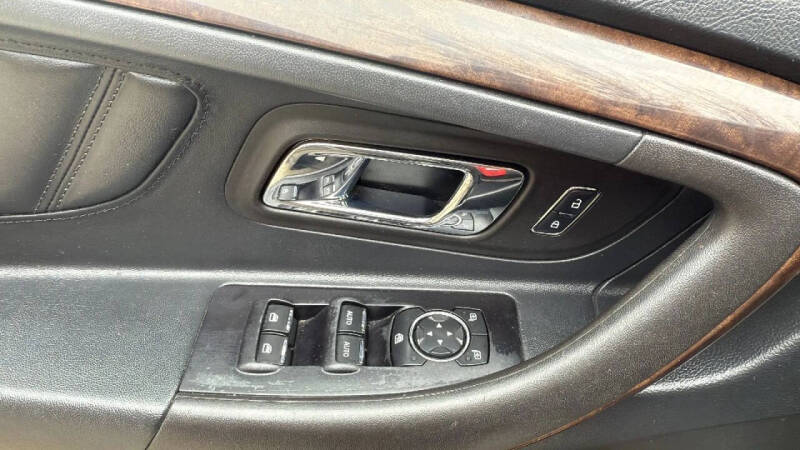 2016 Ford Taurus Limited