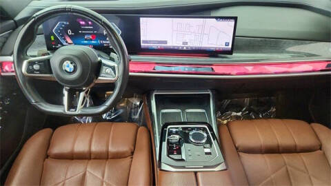 2023 BMW 7 Series 740i