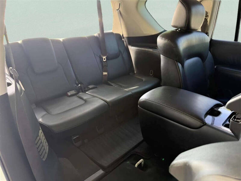 2017 Infiniti QX80