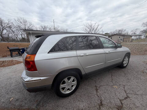 2005 Chrysler Pacifica Touring