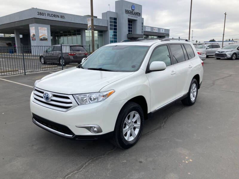 2013 Toyota Highlander for sale at Vision Auto Sales in Sacramento CA