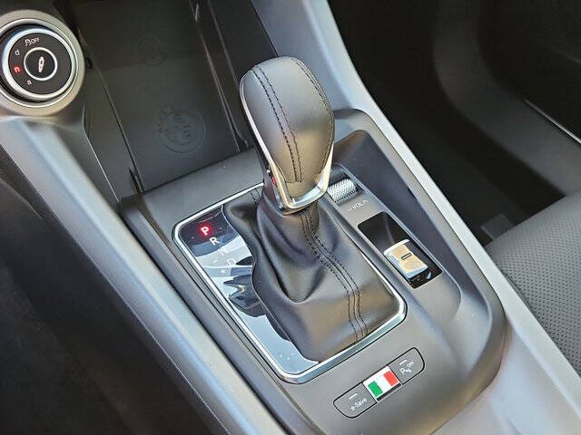 2024 Alfa Romeo Tonale Hybrid Veloce