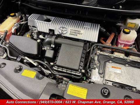 2012 Toyota Prius v Two