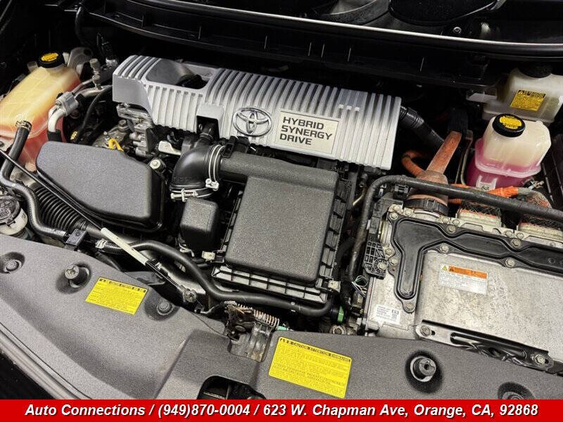 2012 Toyota Prius v Two