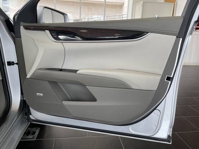 2013 Cadillac XTS Platinum Collection