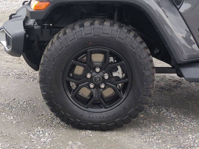 2025 Jeep Gladiator High Tide