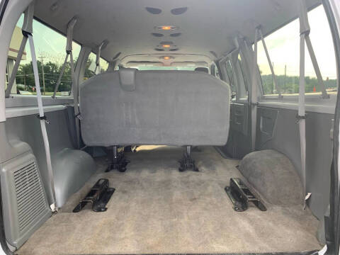 2013 Ford E-Series E-350 SD XLT