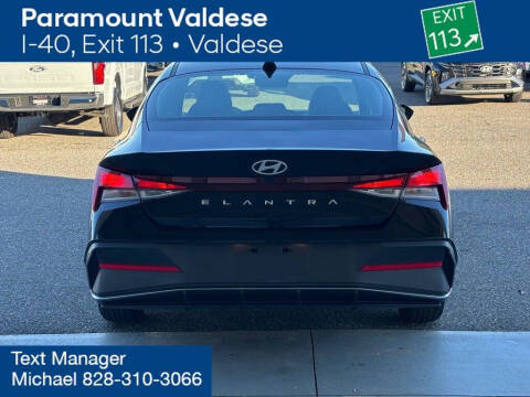 2024 Hyundai Elantra SE