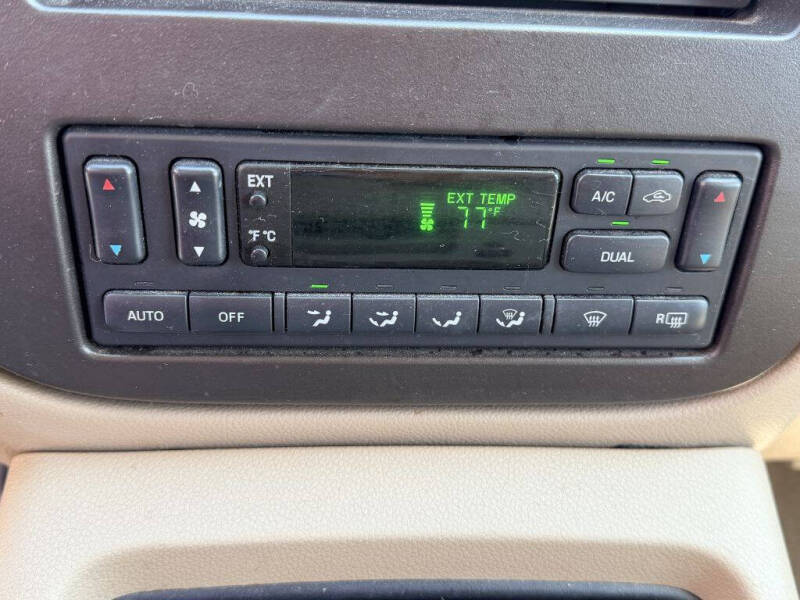 2004 Ford Expedition Eddie Bauer