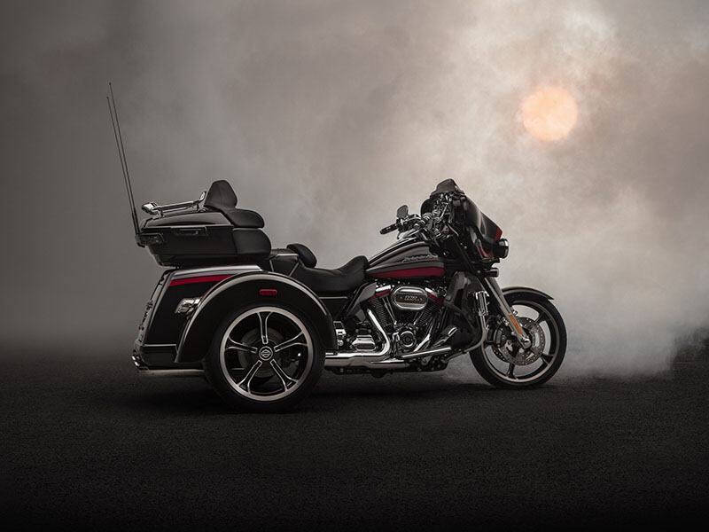 2020 Harley-Davidson CVO Tri Glide