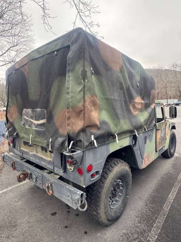 2002 AM General HMMWV