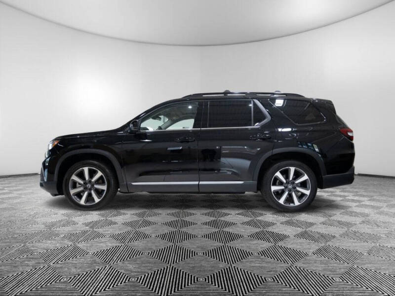 Used 2023 Honda Pilot Elite with VIN 5FNYG1H87PB057290 for sale in North Olmsted, OH