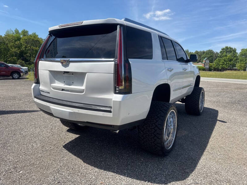2017 Cadillac Escalade Luxury