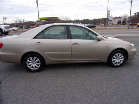 2005 Toyota Camry LE