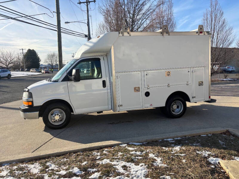 2014 Chevrolet Express Cutaway Base photo 10