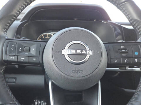 2022 Nissan Pathfinder SV