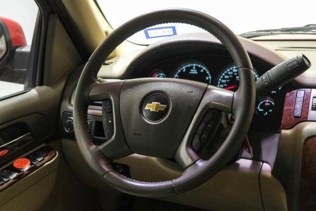 2011 Chevrolet Avalanche LS