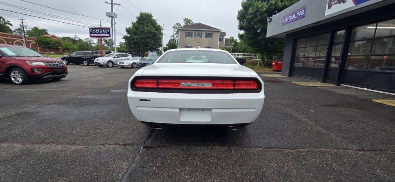 2014 Dodge Challenger SXT