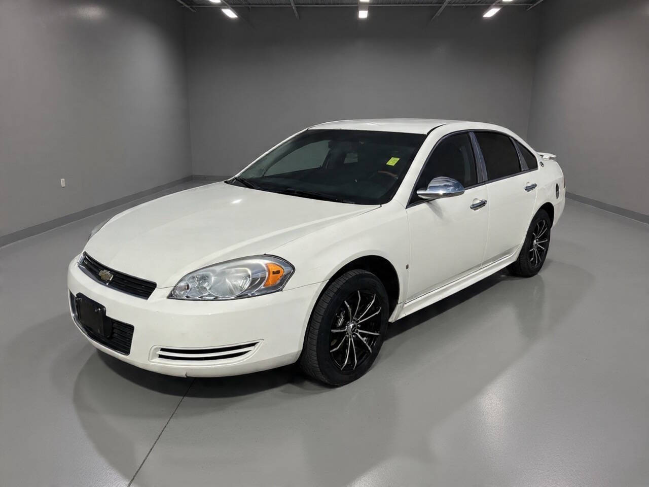 White 2009 Chevrolet Impala LS LS 4dr Sedan 2