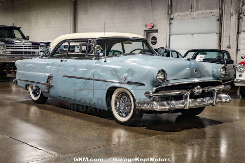 1953 Ford Crestline