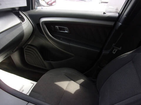 2015 Ford Taurus SEL