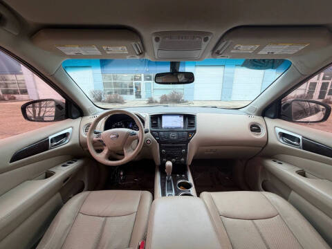 2014 Nissan Pathfinder Platinum