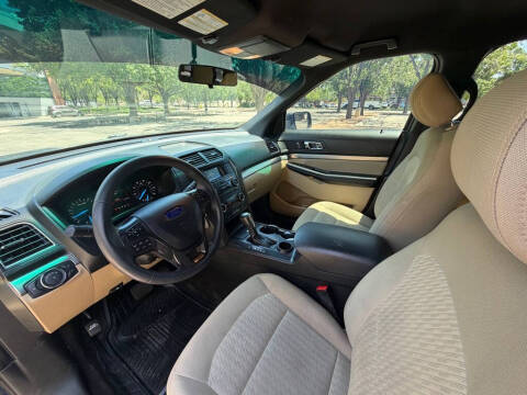 2016 Ford Explorer