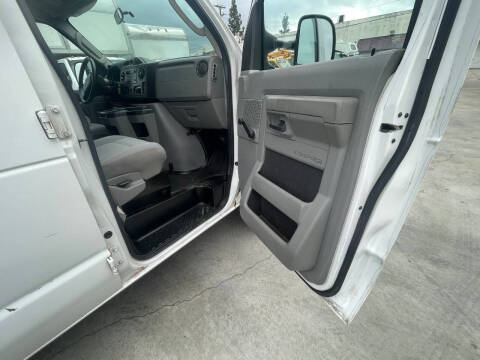 2010 Ford E-Series E-250