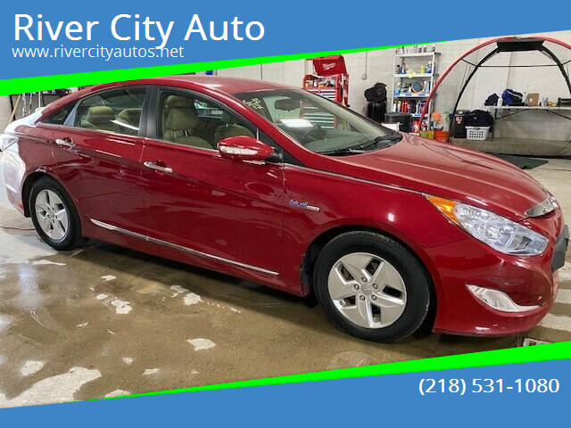 2012 Hyundai Sonata Hybrid for sale at River City Auto Inc. in Fergus Falls MN