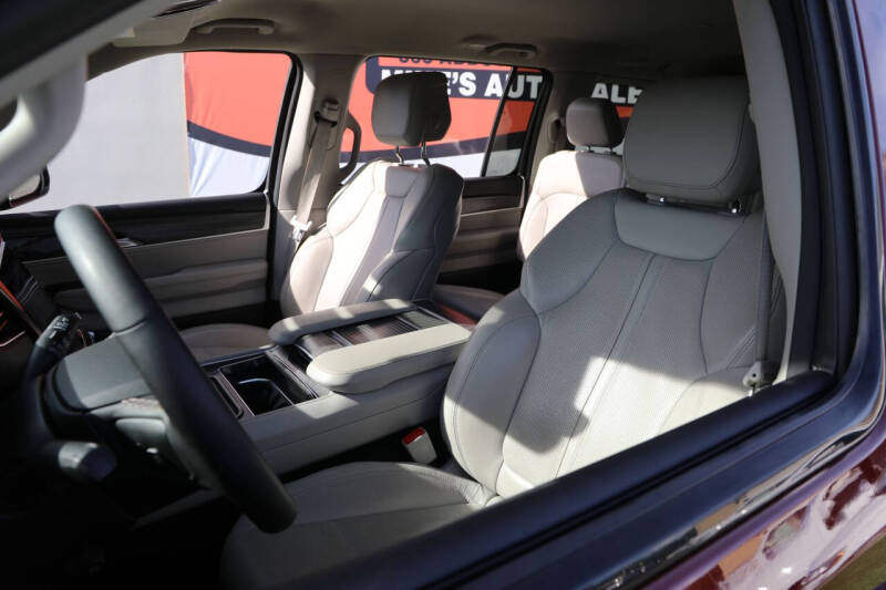 2024 Jeep Wagoneer