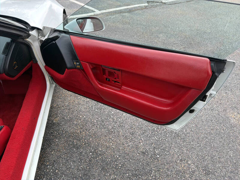 1990 Chevrolet Corvette - Photo 17