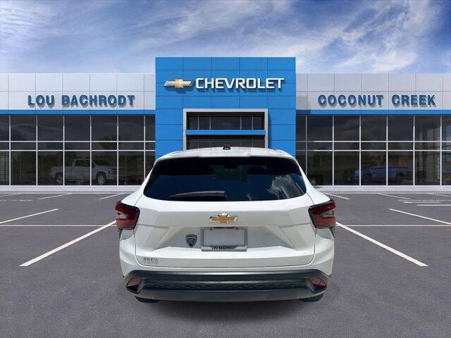 2025 Chevrolet Trax LS