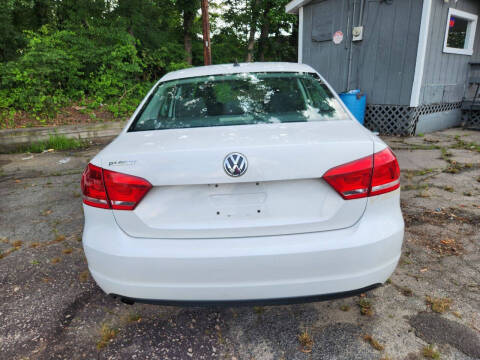 2013 Volkswagen Passat S PZEV