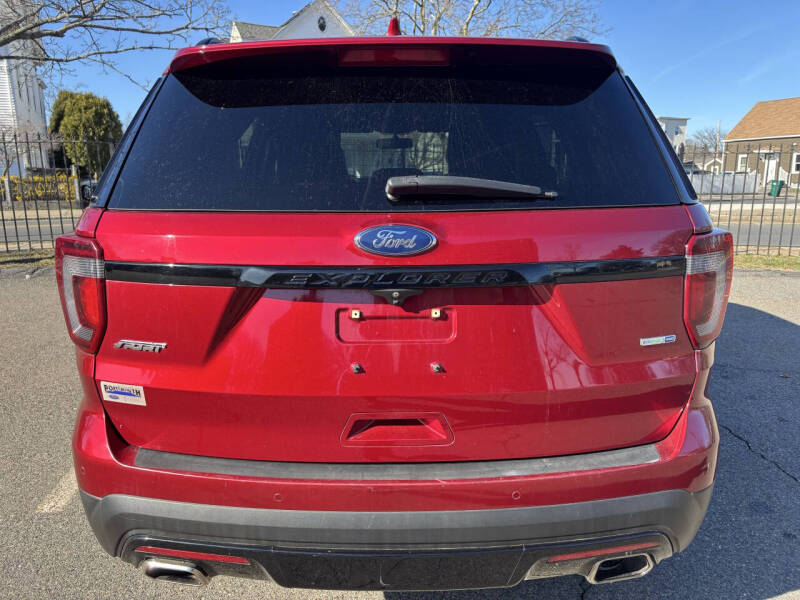 2017 Ford Explorer Sport