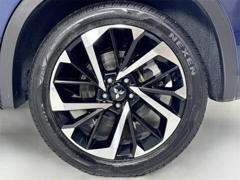 2023 Mitsubishi Outlander PHEV SE