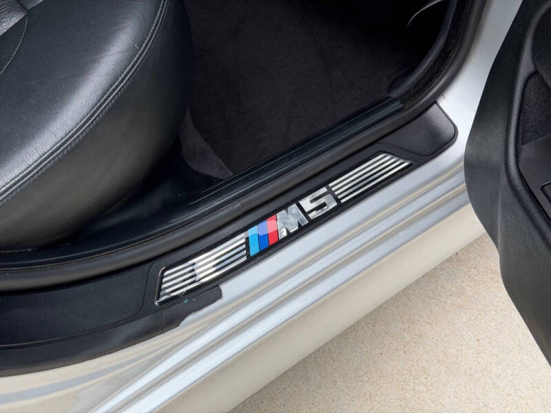 2002 BMW M5