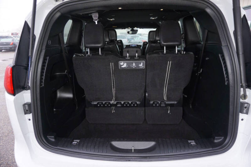 2020 Chrysler Pacifica Touring L Plus