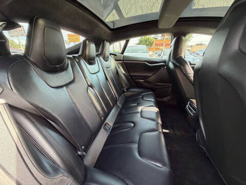 2016 Tesla Model S 90D