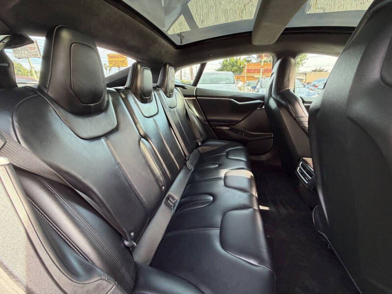 2016 Tesla Model S 90D