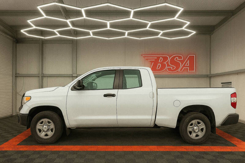 2015 Toyota Tundra SR