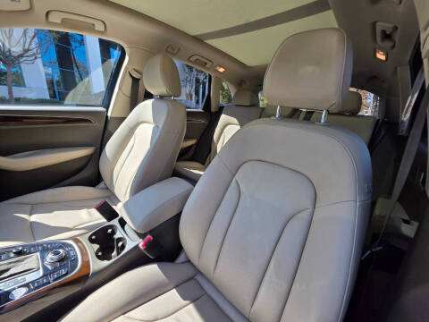 2012 Audi Q5 2.0T quattro Premium Plus