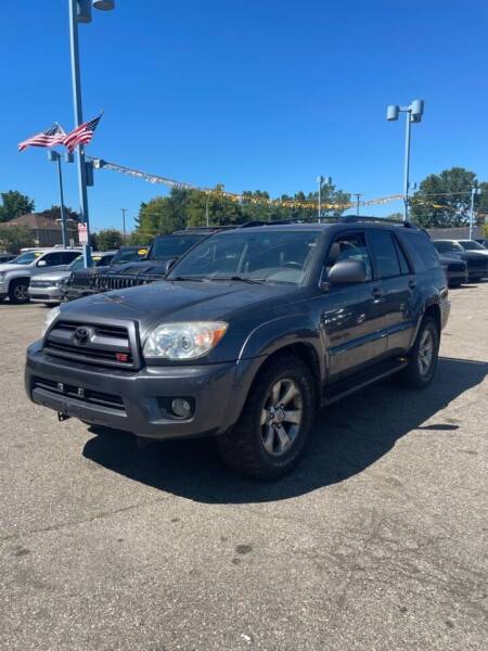 2006 Toyota 4Runner for sale at R&R Car Company in Mount Clemens MI