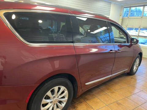 2018 Chrysler Pacifica Touring L Plus