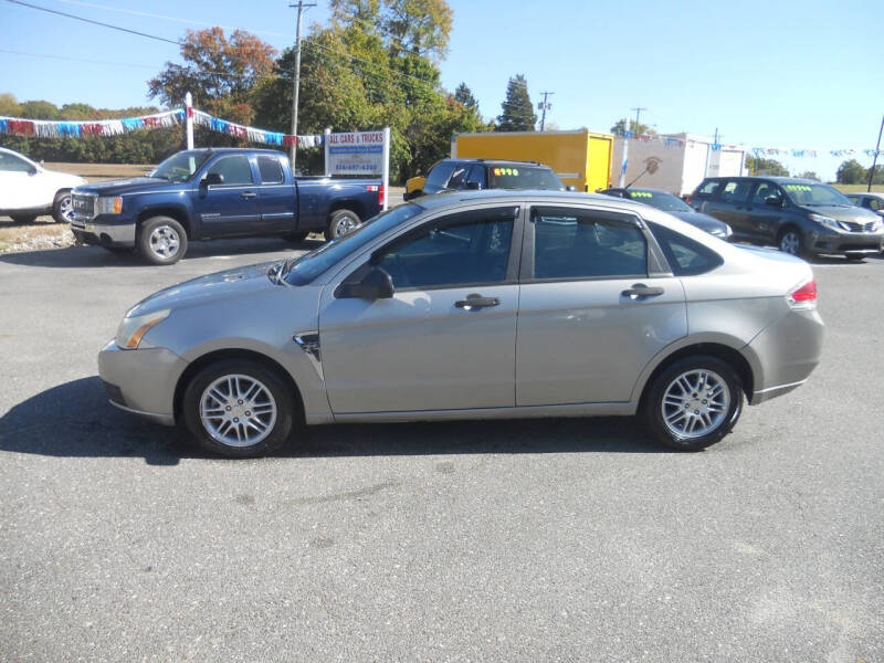 2008 Ford Focus SE photo 3