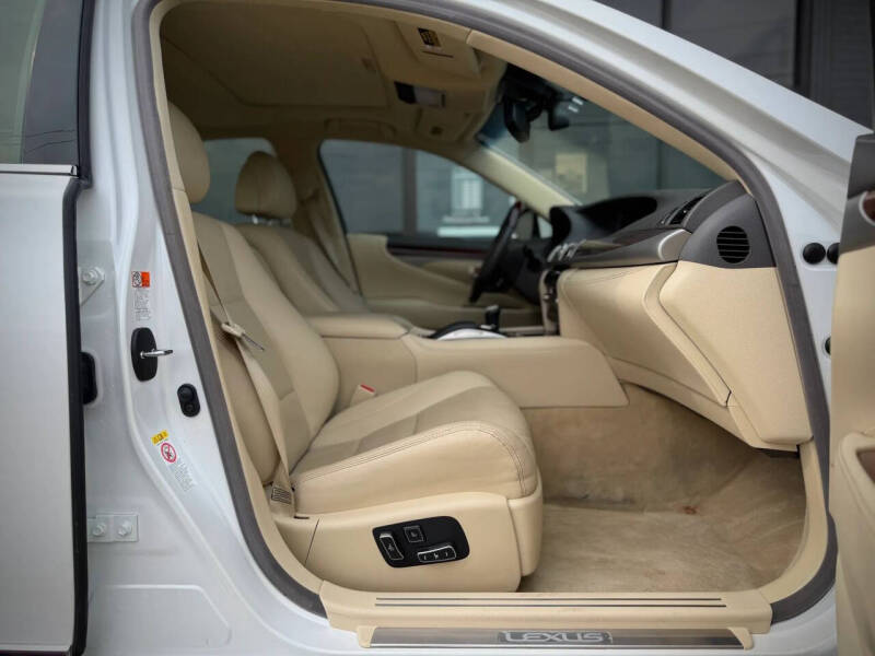 2017 Lexus LS 460