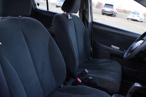 2012 Nissan Versa 1.8 S