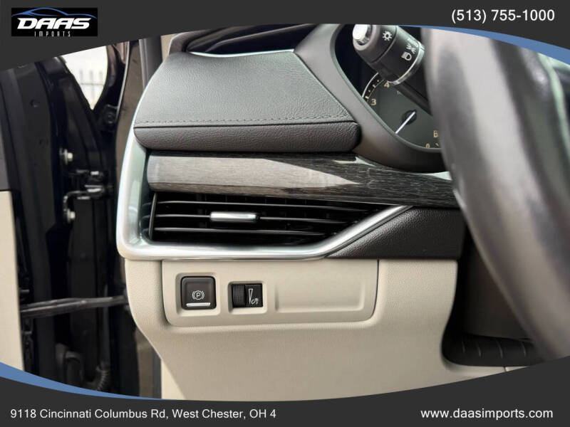 2020 Cadillac XT4 Premium Luxury