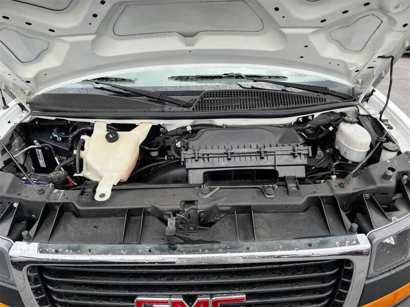 2024 GMC Savana 2500